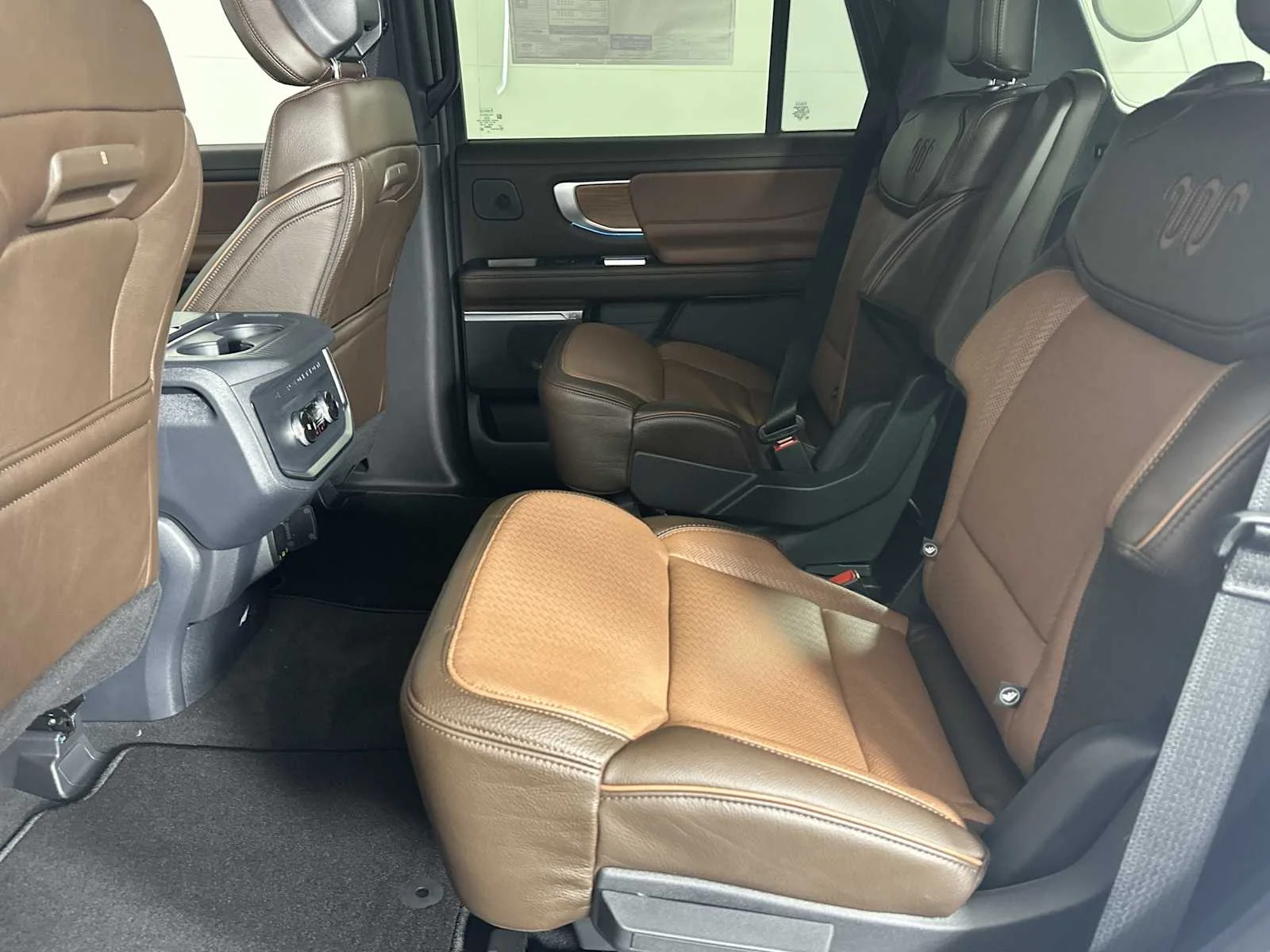 New 2027 Star White Metallic Tri-Coat Ford King Ranch image 23