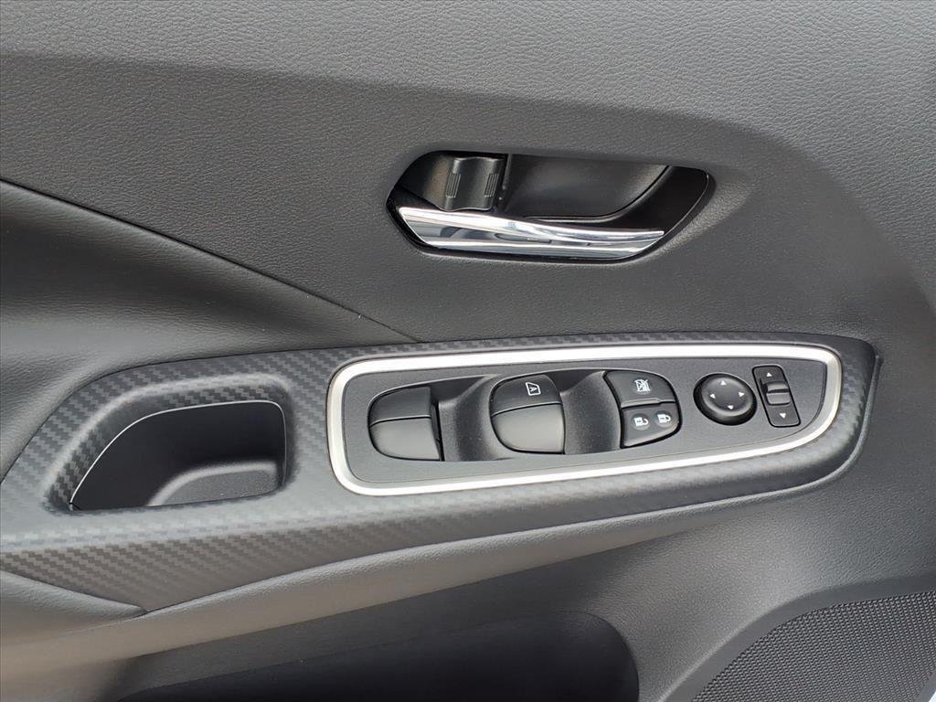 New 2025 Gray Sky Pearl Nissan SR image 13