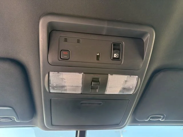 Used 2019 Magnetic Black Nissan SL image 36