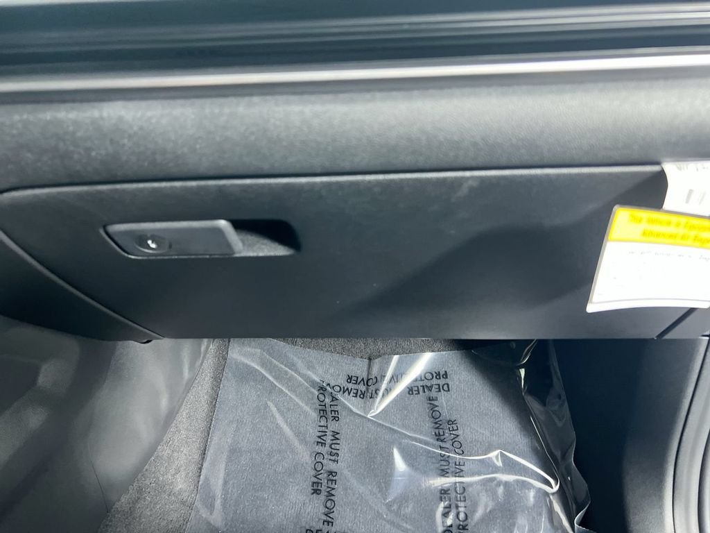 New 2026 Glacial White Pearl Kia LX image 29