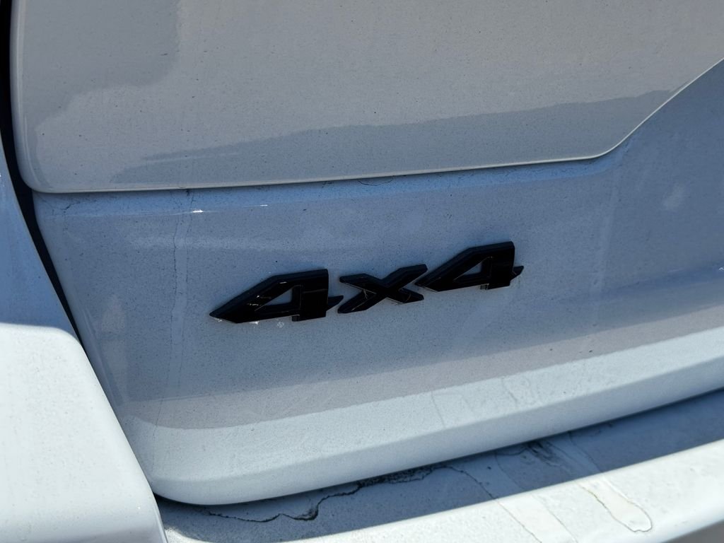 Used 2024 White Jeep Altitude X image 17