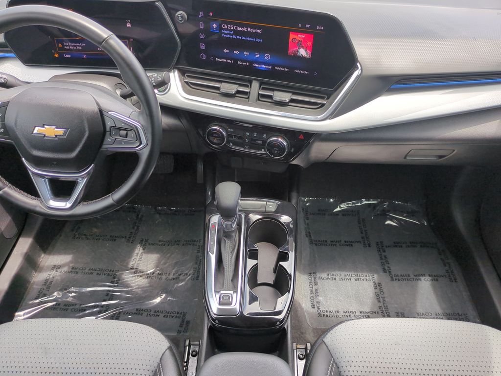 Used 2025 Gray Chevrolet LT image 15