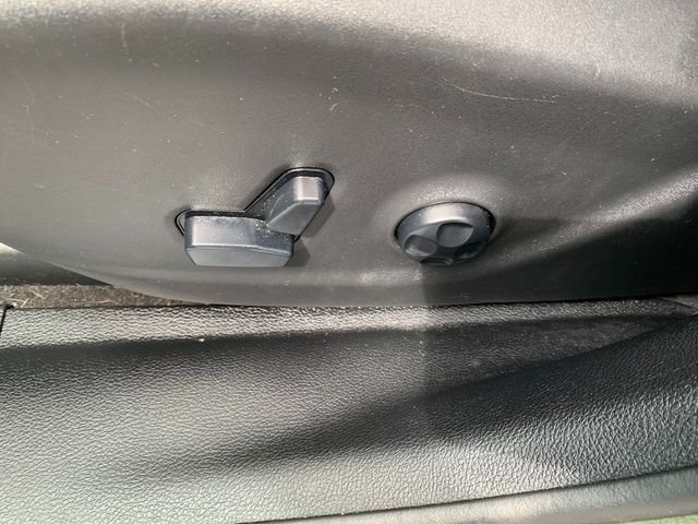 Used 2021 Green Jeep Latitude Lux image 21