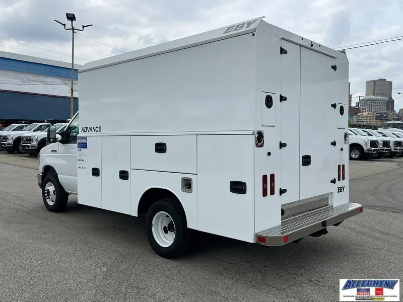 New 2027 Oxford White Ford  image 8