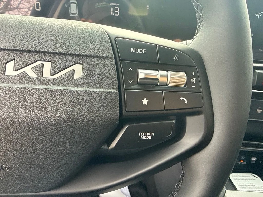 New 2026 Wolf Gray Kia EX image 7