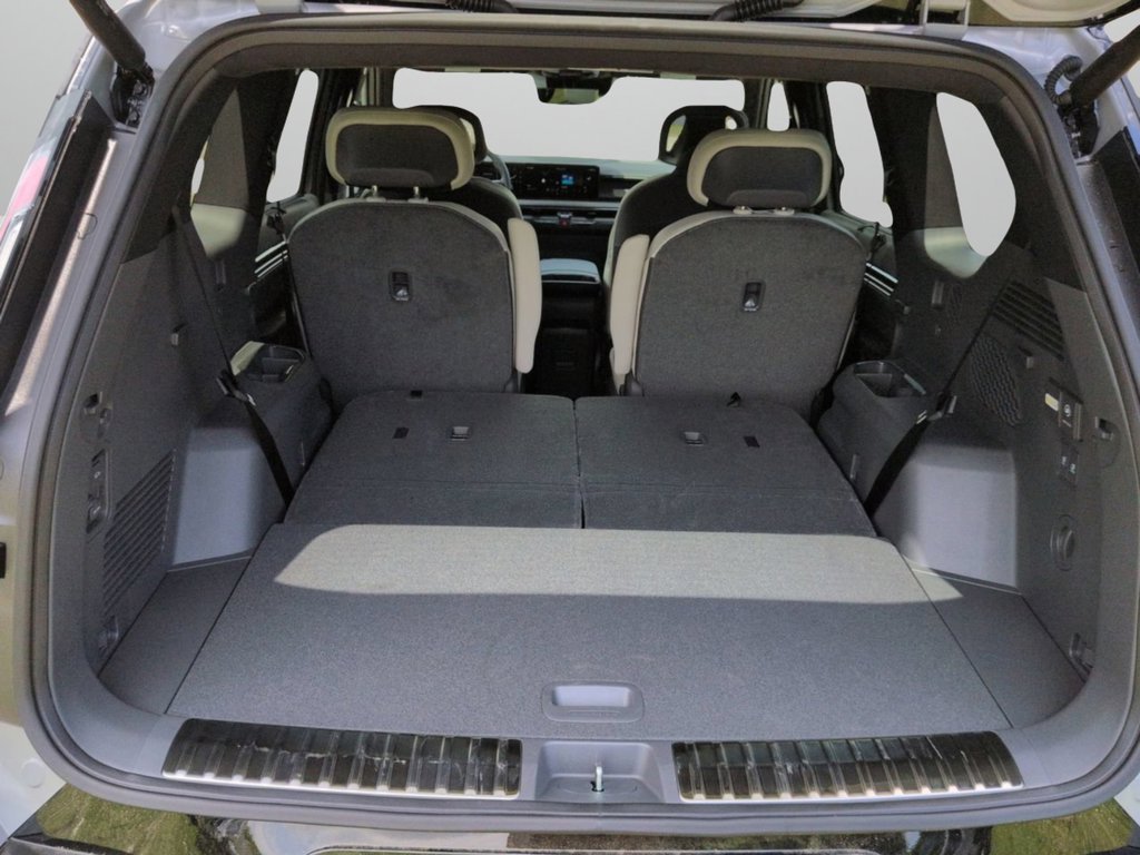 New 2026 Wolf Gray / Black Roof Kia GT-Line AWD image 10