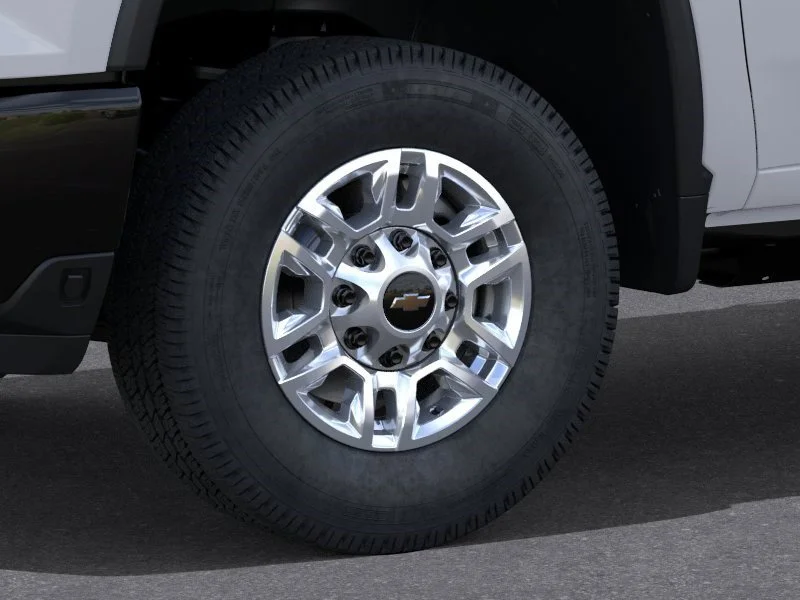 New 2026 Summit White Chevrolet WT image 9
