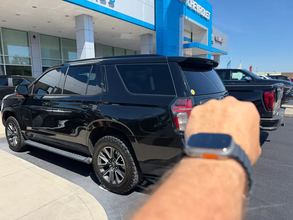 Used 2021 BLACK Chevrolet Z71 image 2