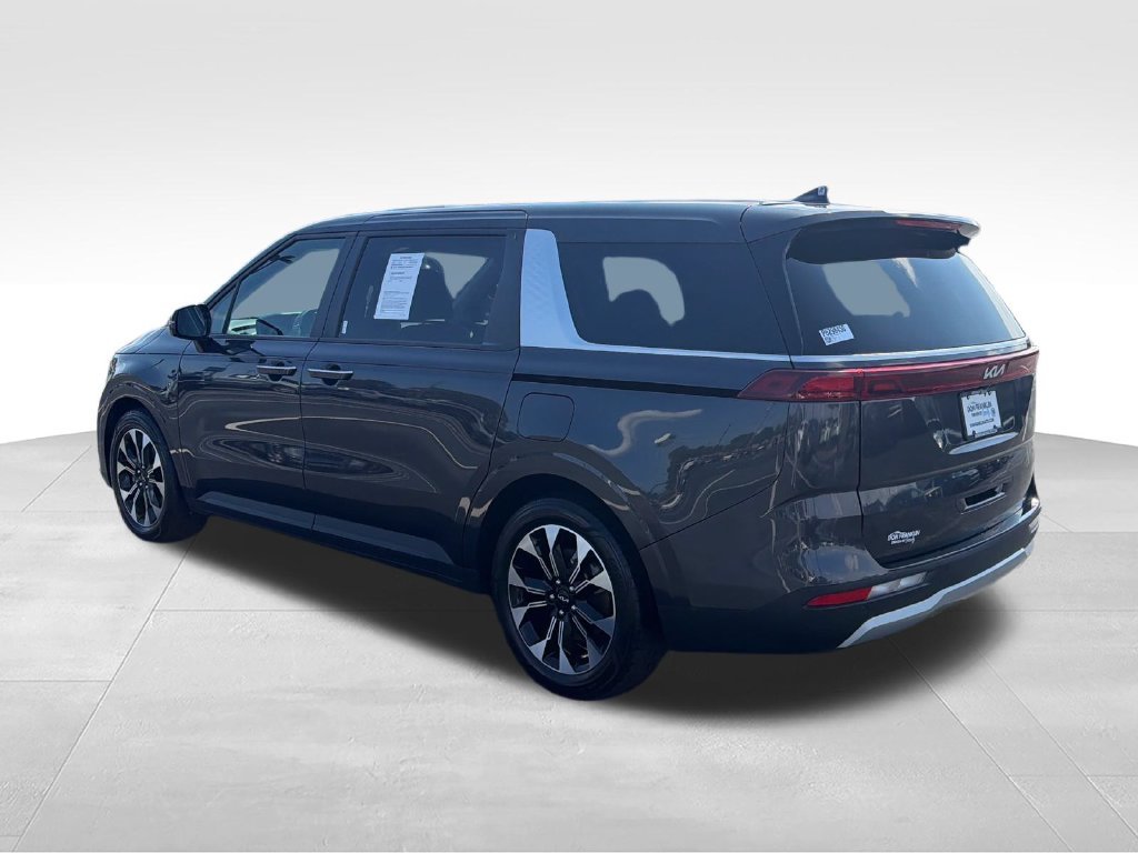 Used 2023 Gray Kia EX image 3