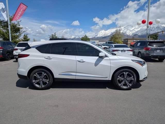Used 2025 White Acura w/Technology Package image 2