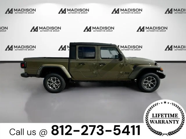 New 2025 Green Jeep Sport S image 4