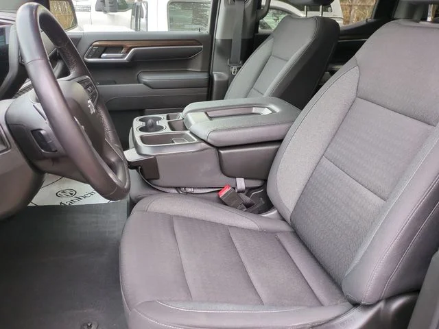 Used 2022 Black Chevrolet RST image 19