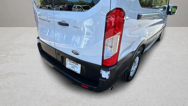 Used 2025 White Ford XLT image 46