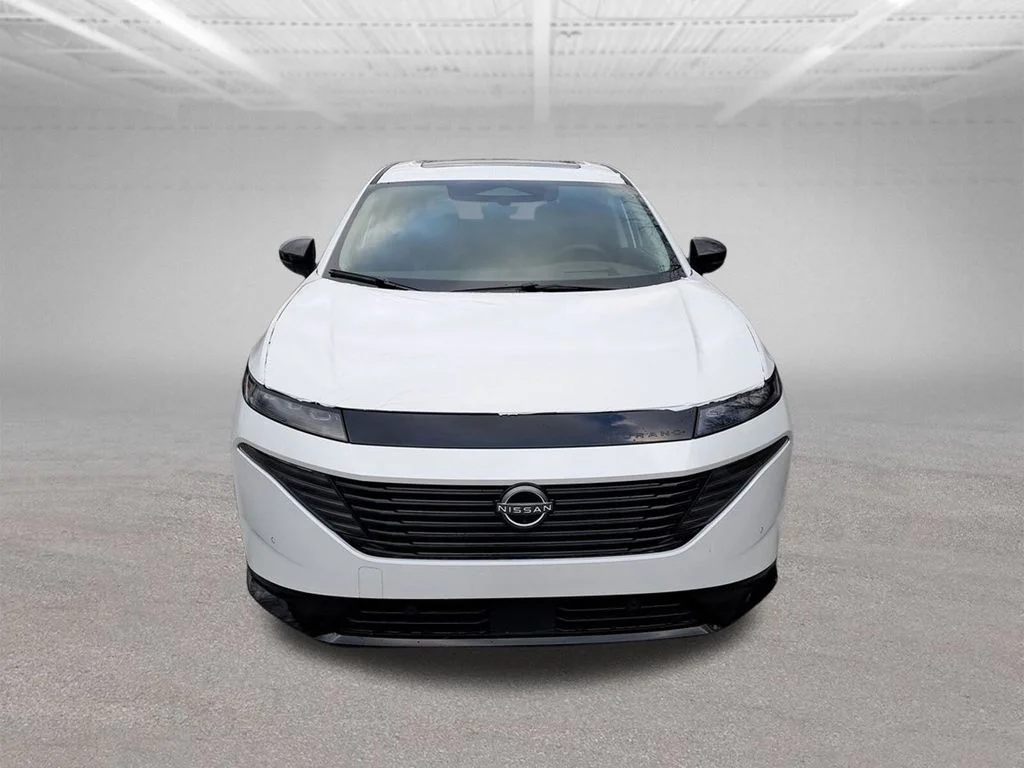 New 2026 White Nissan Platinum image 9