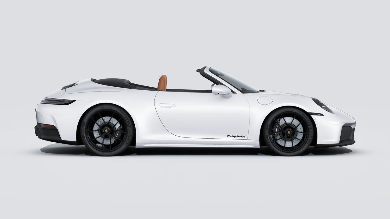 New 2026 Ice Grey Metallic Porsche Carrera 4 GTS Cabriolet image 6