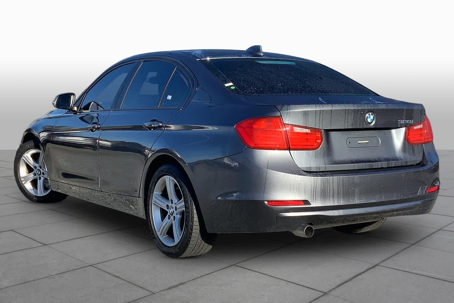 Used 2015 Black Sapphire Metallic BMW 320i image 12