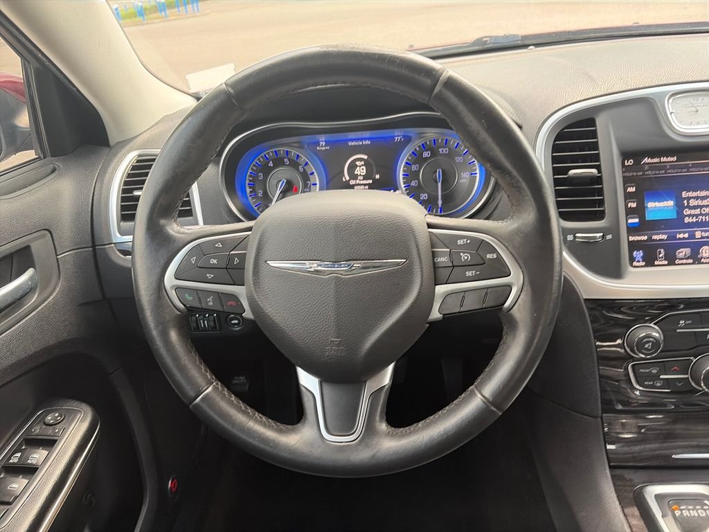 Used 2016 Velvet Chrysler Limited image 14