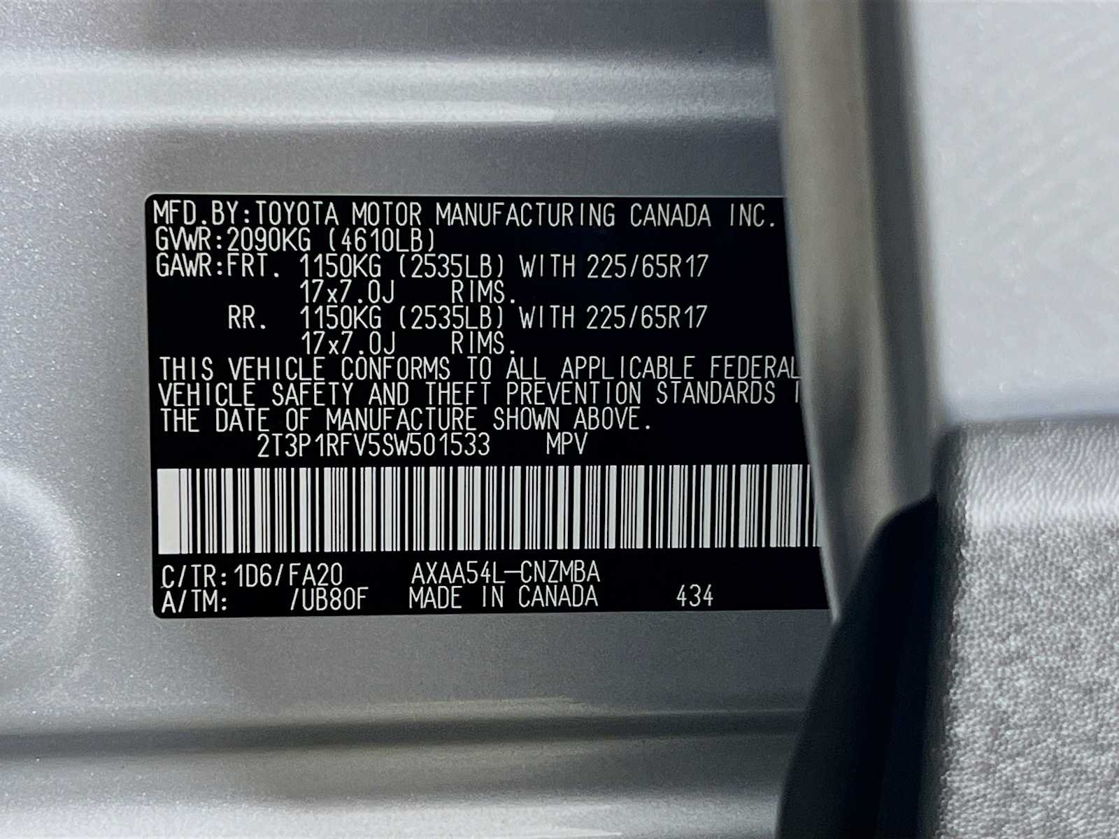 Used 2025 Silver Sky Metallic Toyota XLE image 31