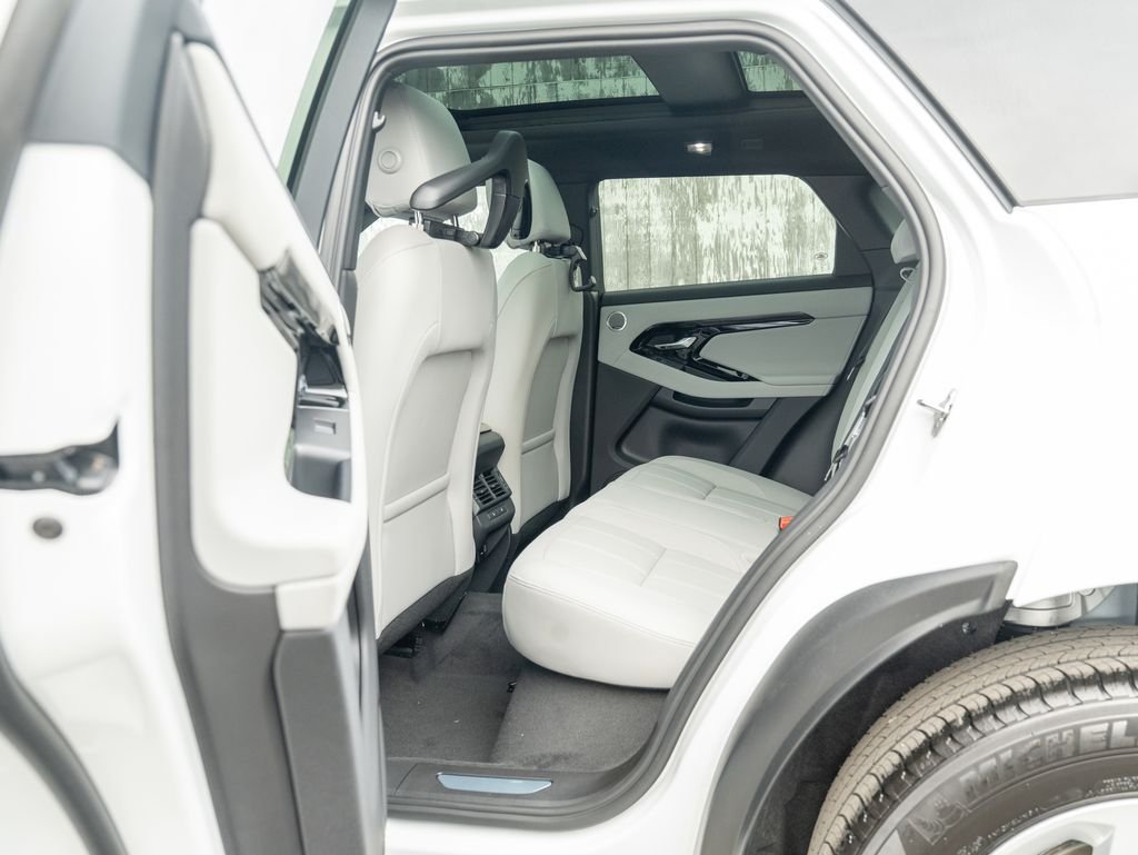 New 2026 White Land Rover S image 21