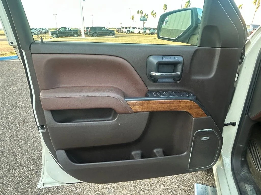 Used 2014 White Chevrolet High Country image 11