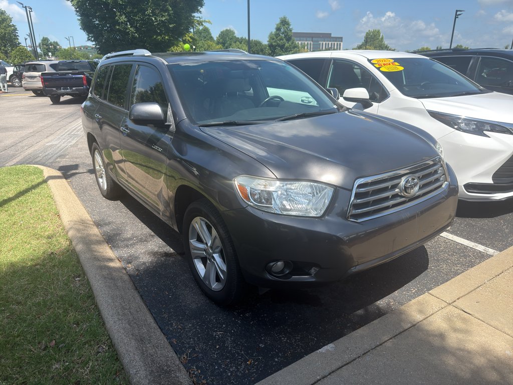Used 2010 MAGNETIC GRAY METALLIC Toyota Limited image 6