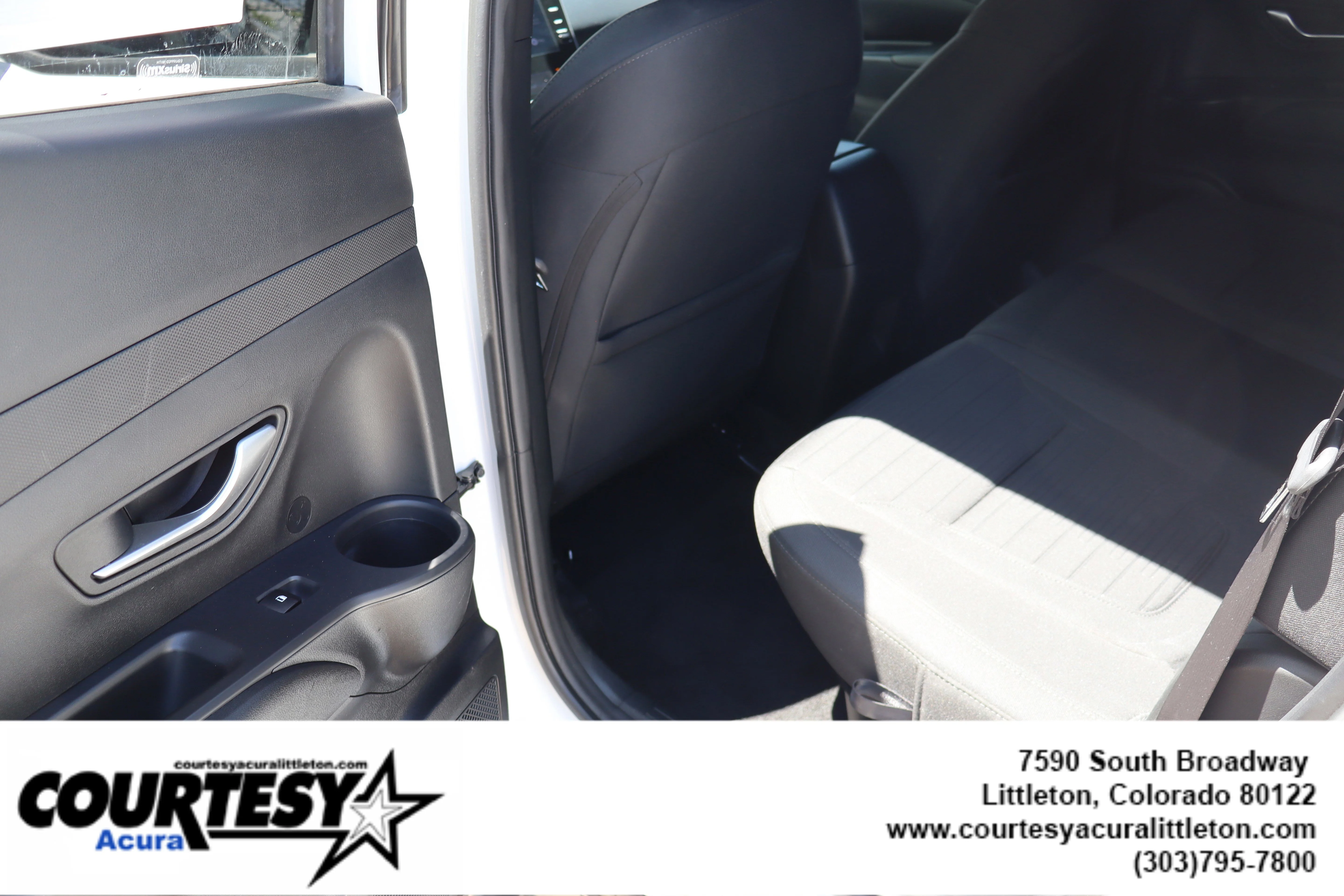 Used 2024 Atlas White Hyundai SEL image 26