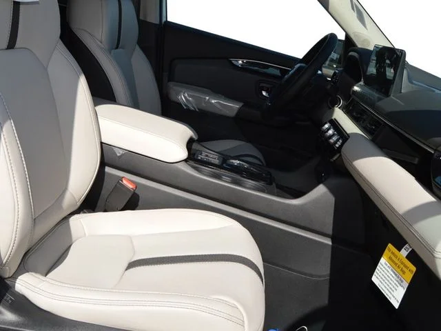 New 2026 Platinum White Pearl Honda RTL Towing image 22