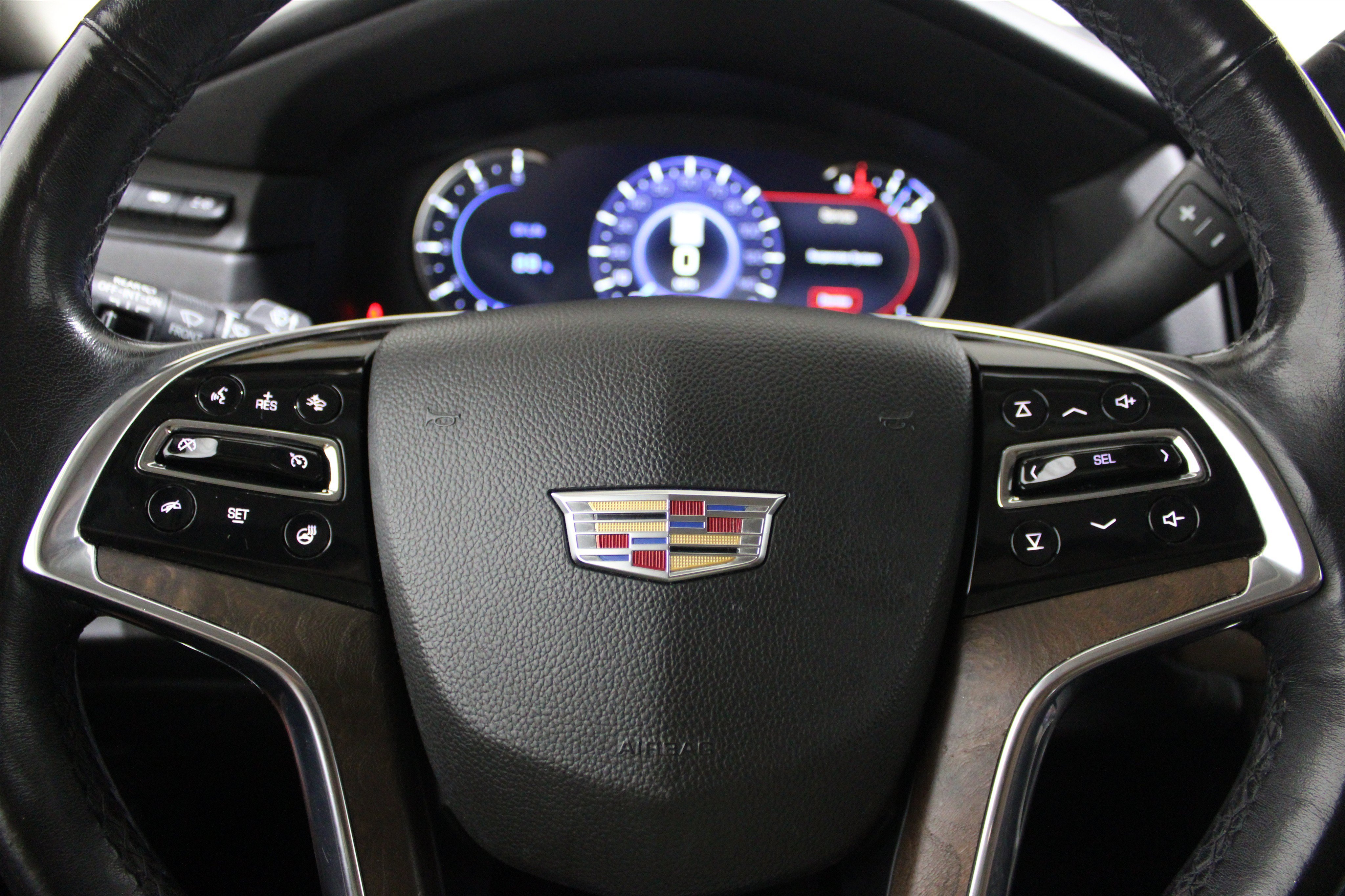 Used 2020 Crystal White Tricoat Cadillac Premium Luxury 4x4 image 9