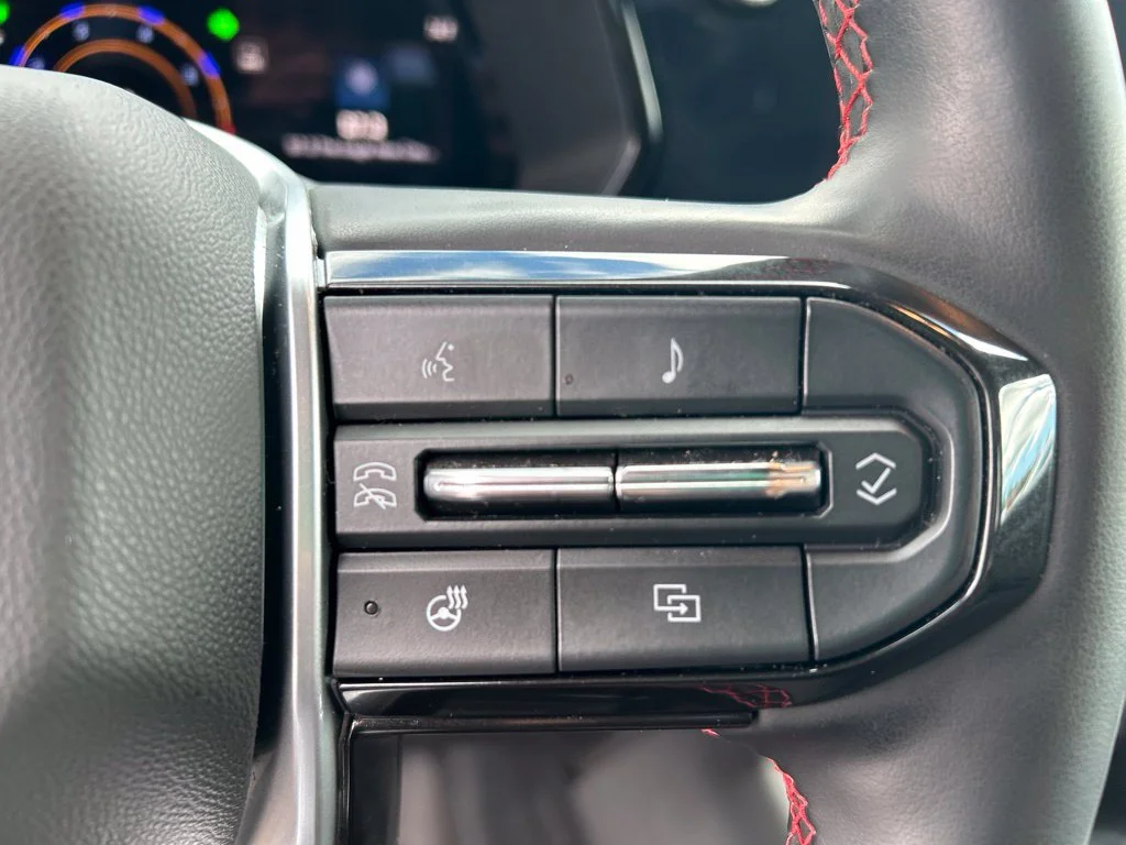 Used 2024 White Chevrolet Z71 image 19