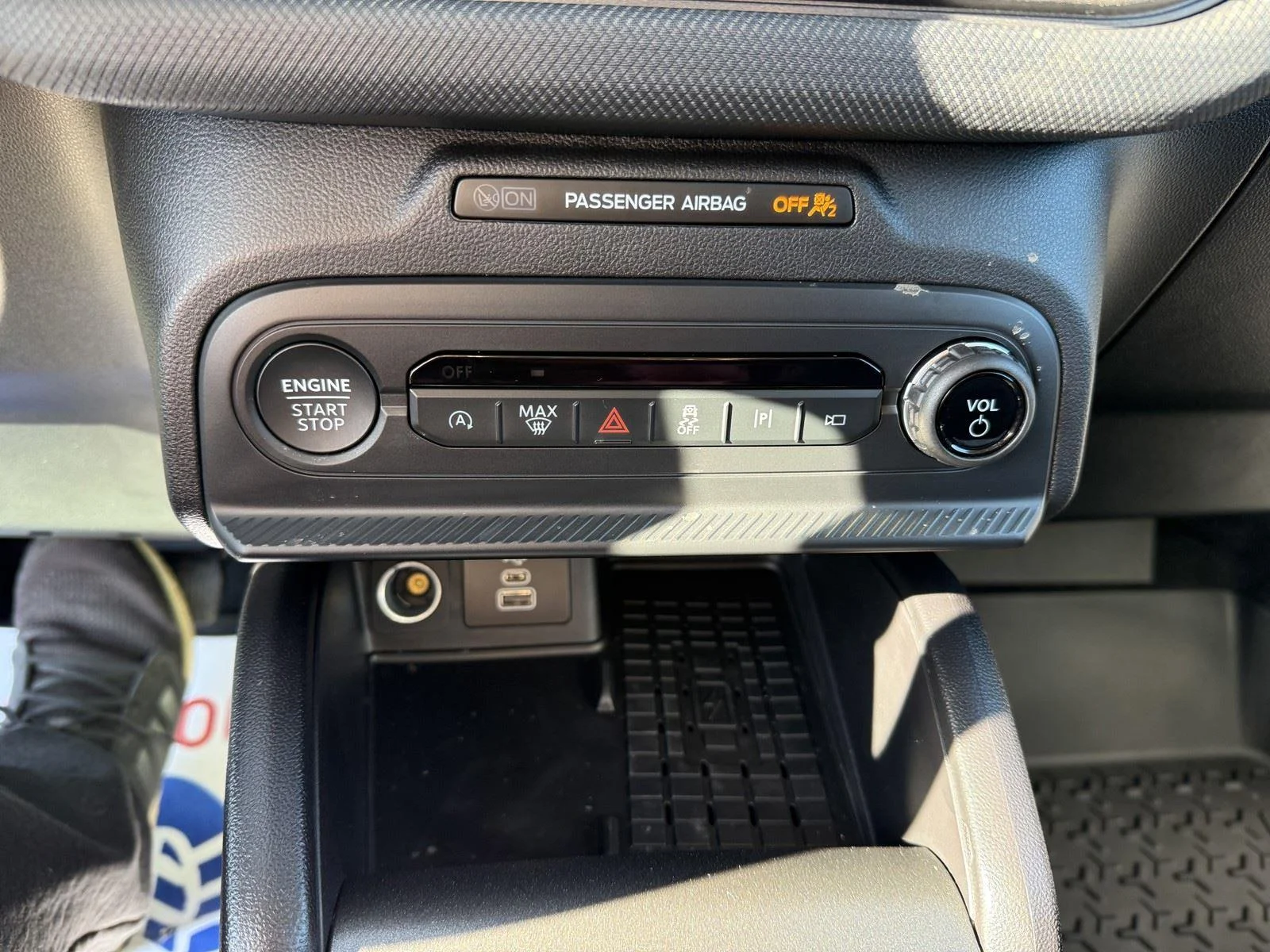 New 2025 Oxford White Ford Outer Banks image 23