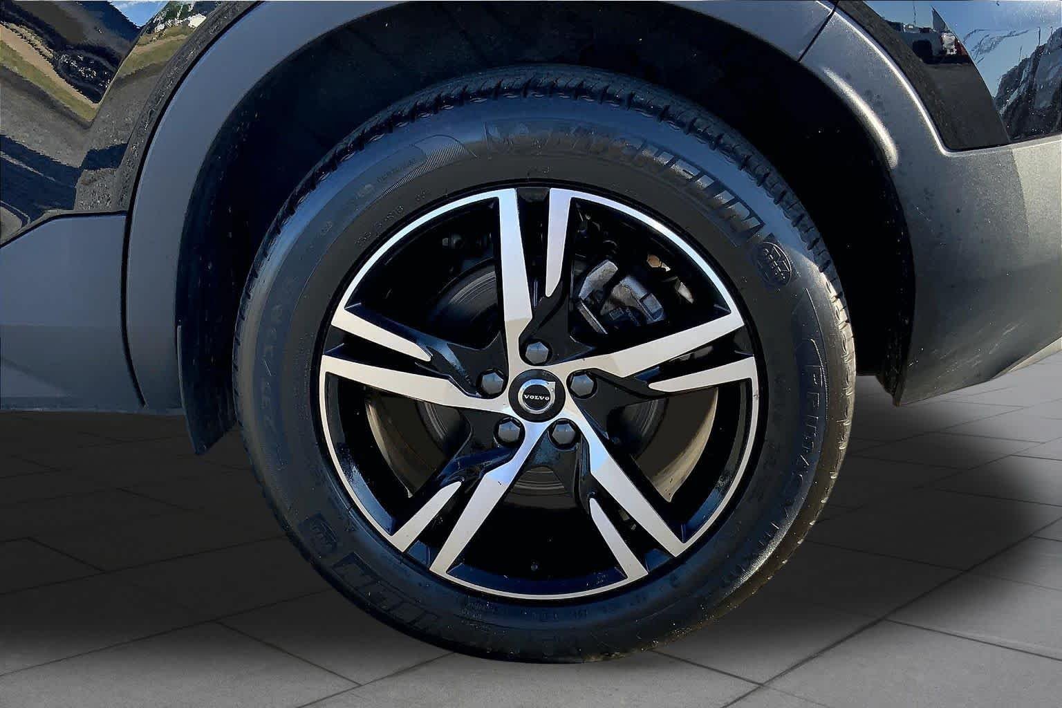 2024 Volvo XC40 Core - Photo 11