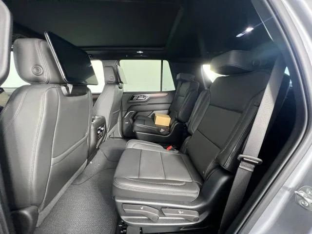 2026 GMC Yukon Denali - Photo 15