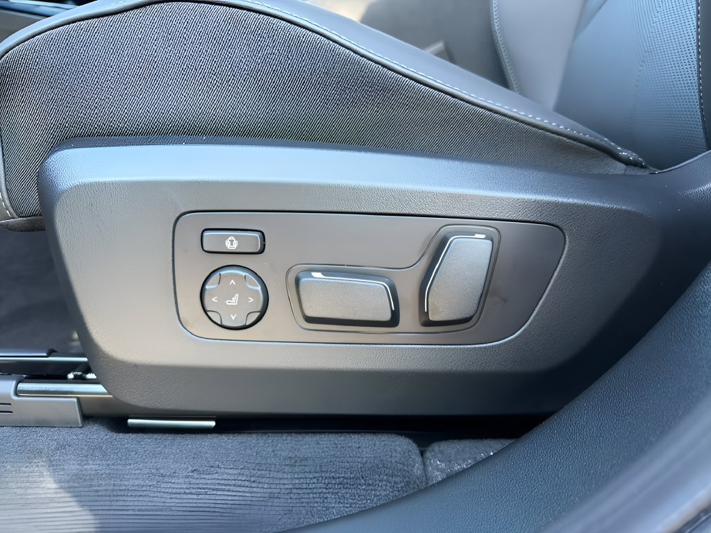 New 2026 Arctic Race Blue metallic BMW 30 xDrive image 11