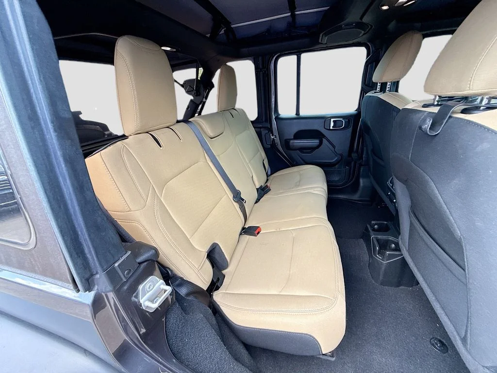 Used 2022 Gray Jeep Unlimited Sport S image 31
