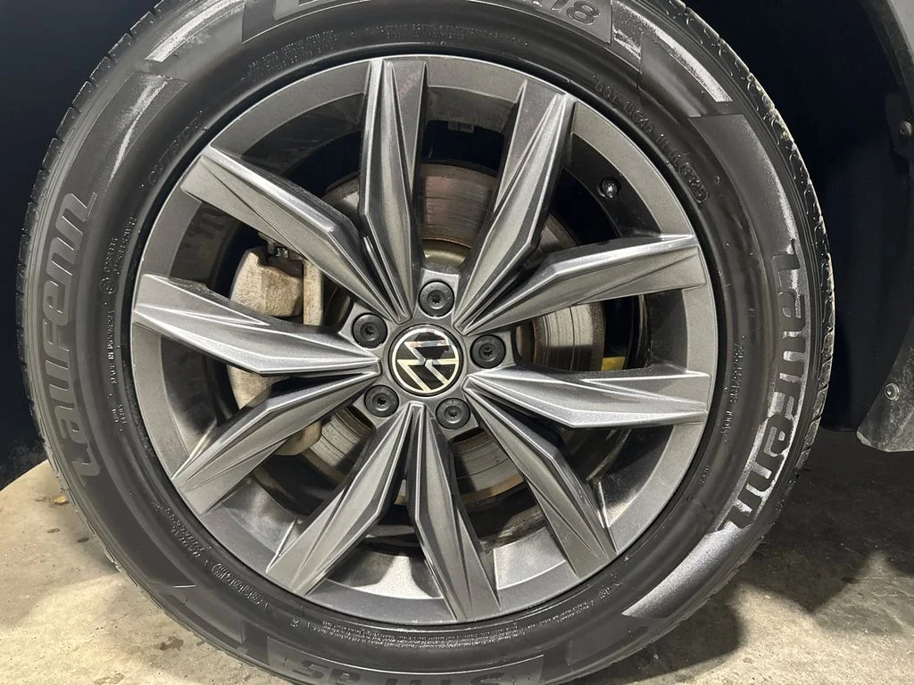 Used 2024  Volkswagen SE image 37