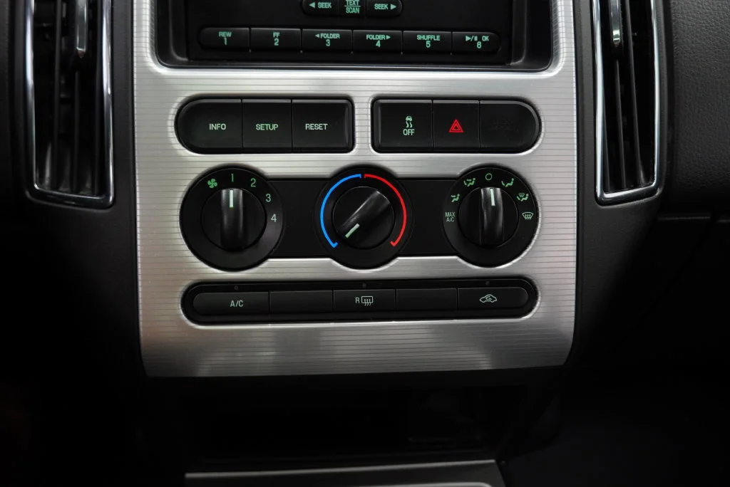Used 2010 Black Ford SEL image 26