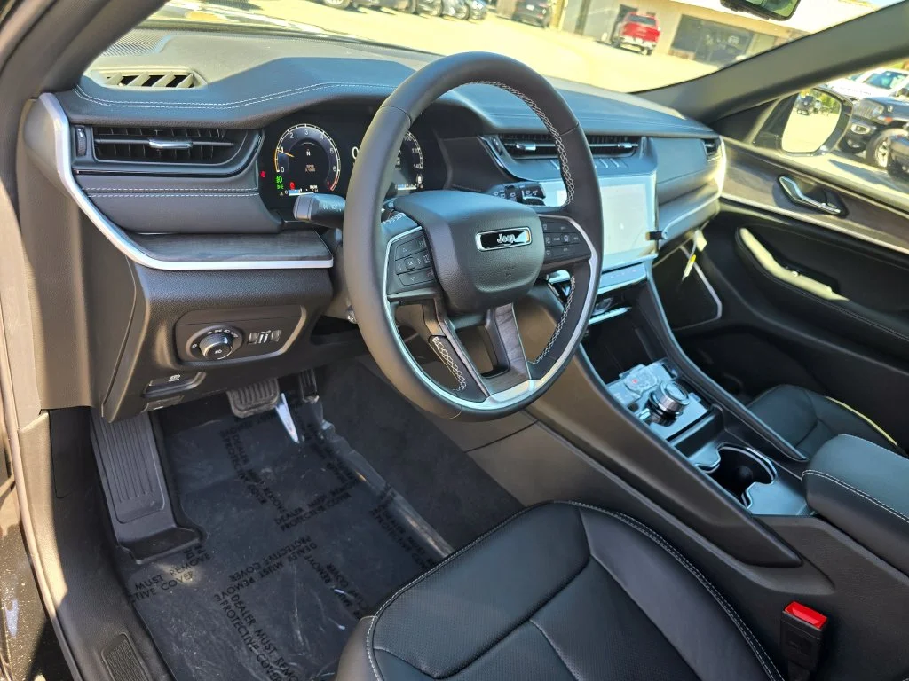 New 2027 Black Jeep Limited Reserve image 24