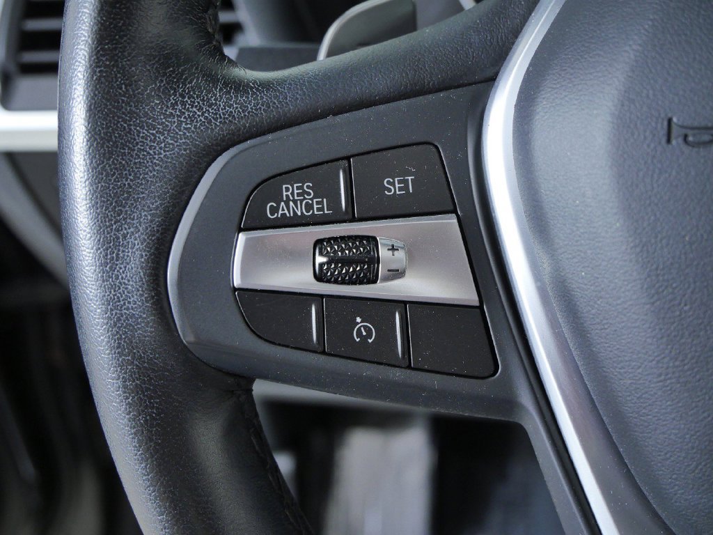 Used 2021 Dark Graphite Metallic BMW xDrive30i image 39