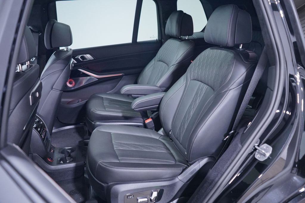 New 2026 Black Sapphire Metallic BMW ALPINA XB7 image 10