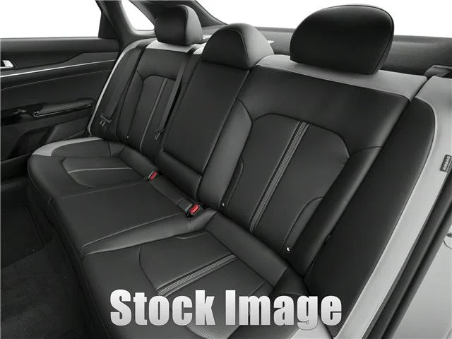 Used 2025 Snow White Pearl KIA LXS Front-Wheel Drive image 20