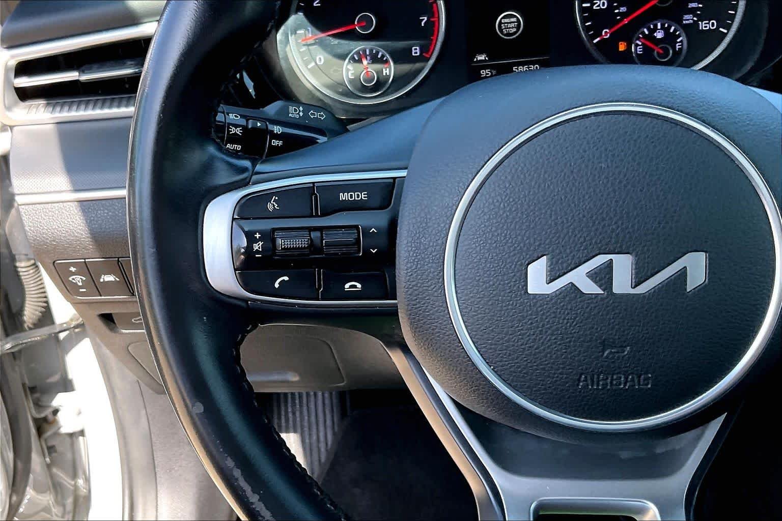 Used 2023 Wolf Gray Kia GT-Line image 26
