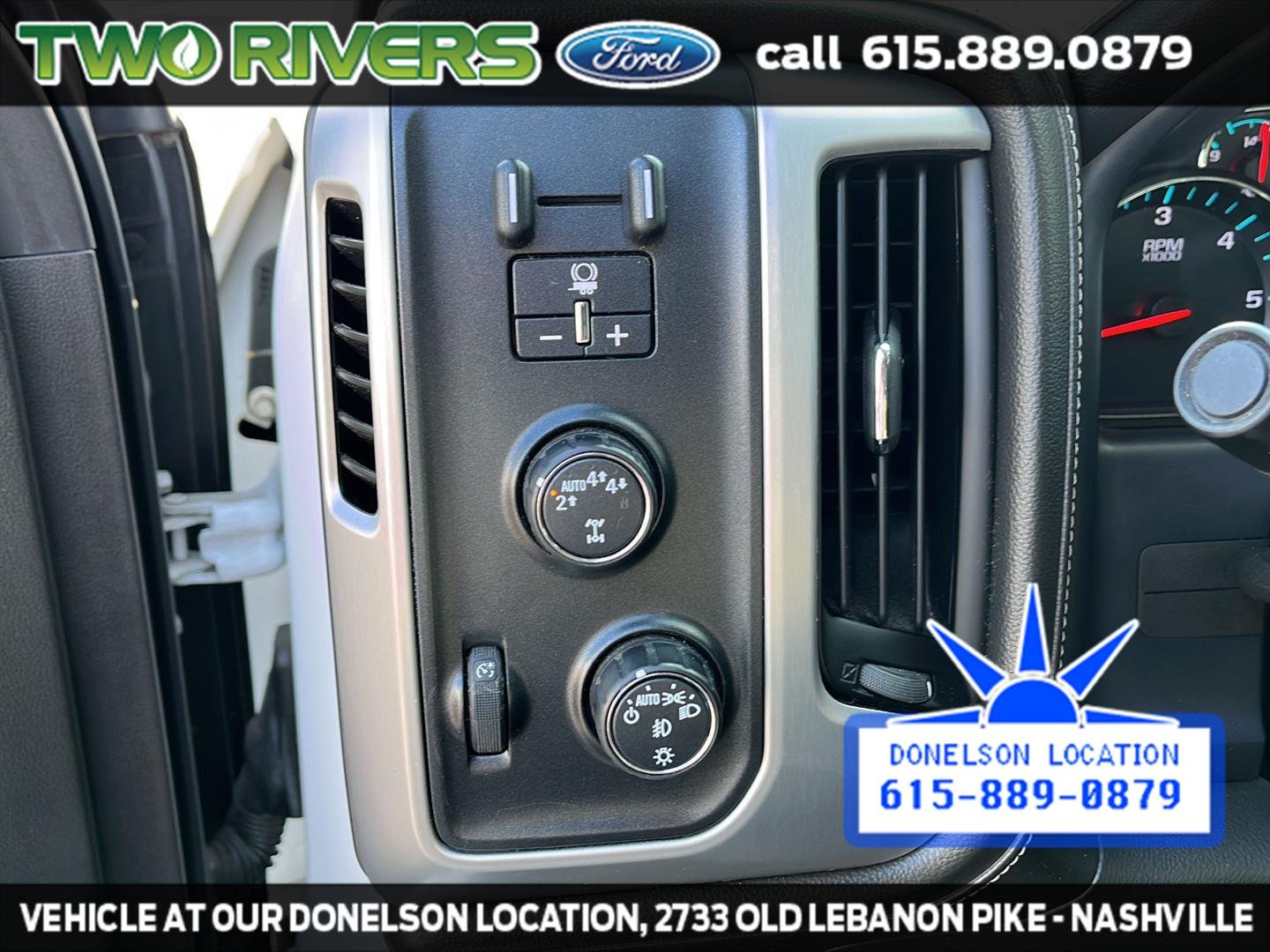 Used 2018 White Frost Tri-Coat GMC SLE image 23