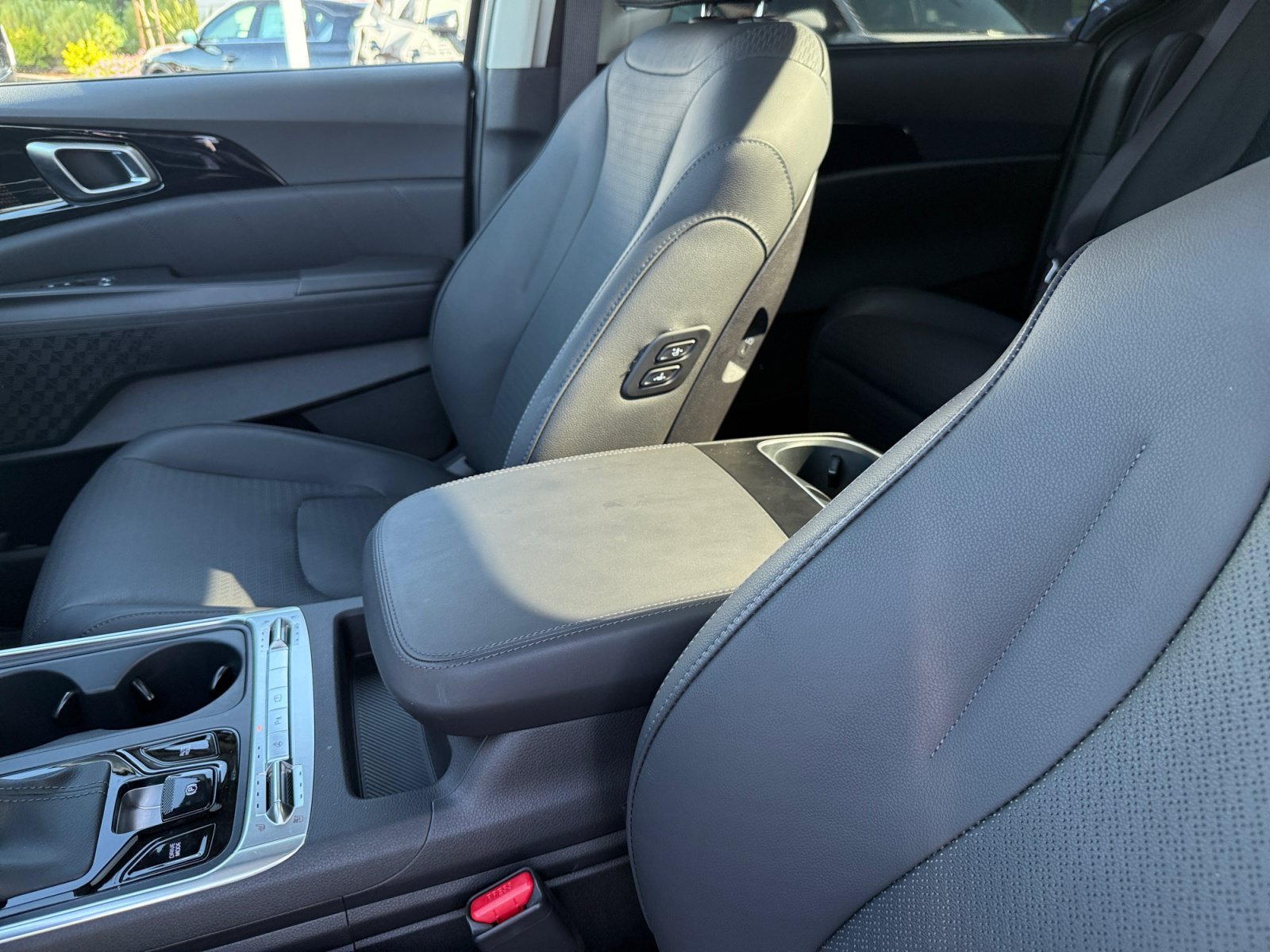 New 2025 Astra Blue Kia SX Prestige image 14