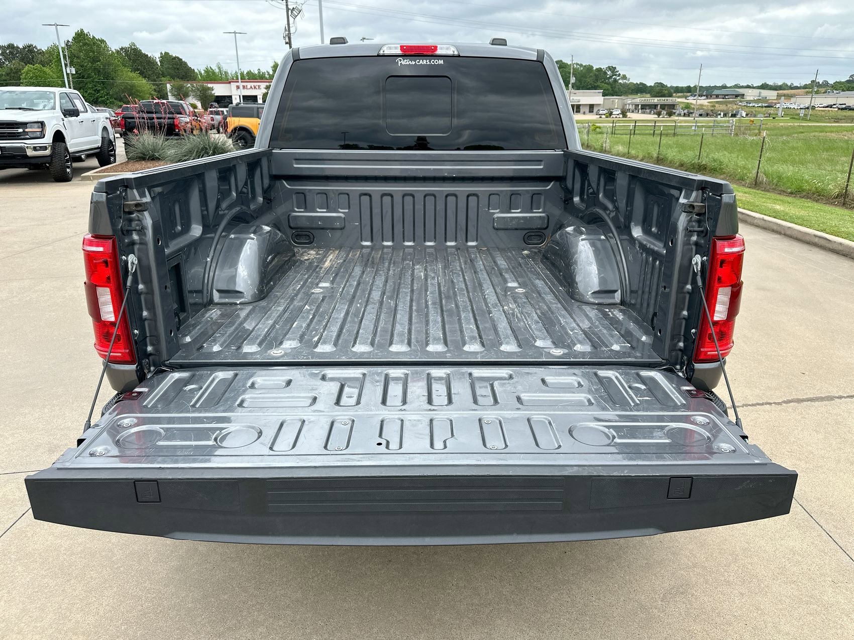 Used 2023 Gray Metallic Ford XLT image 24