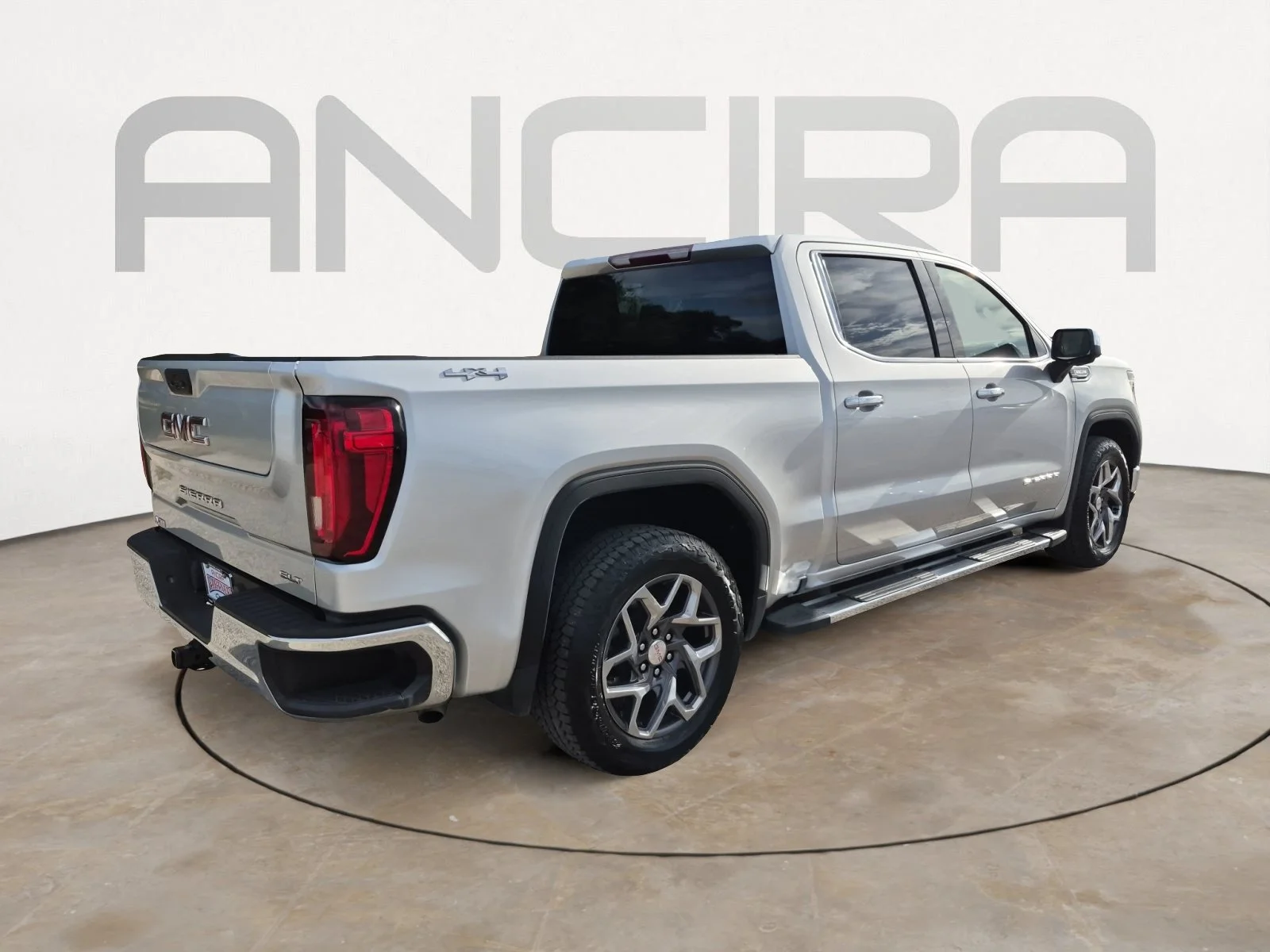 Used 2022 Quicksilver Metallic GMC SLT image 9