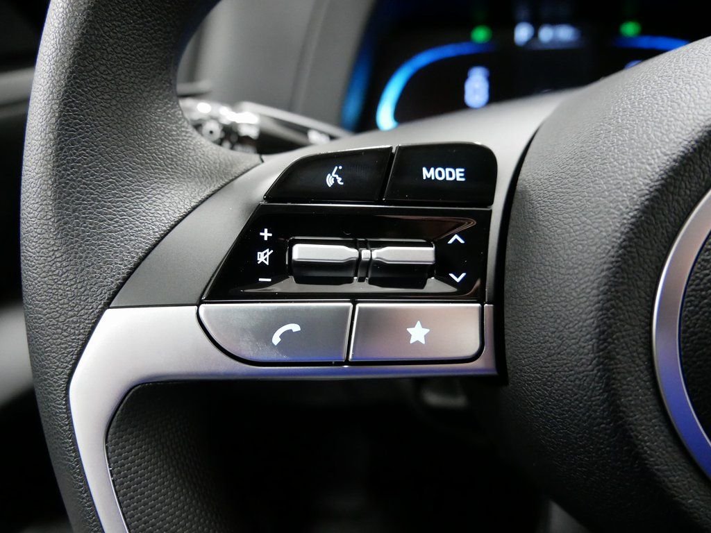 2025 Hyundai Elantra SE - Photo 22