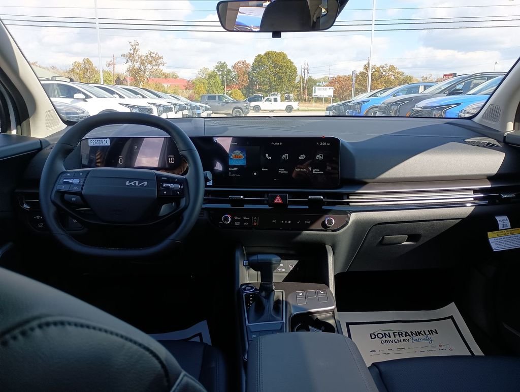 New 2026 Glacial White Pearl Kia EX image 10