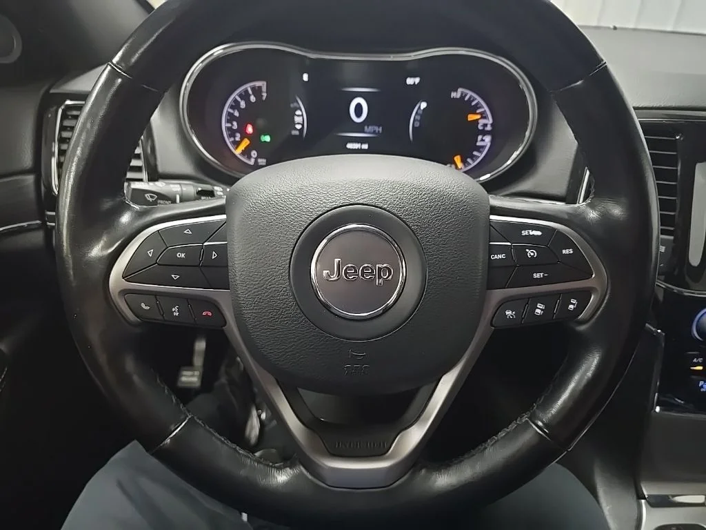 Used 2021 Gray Jeep Limited image 19