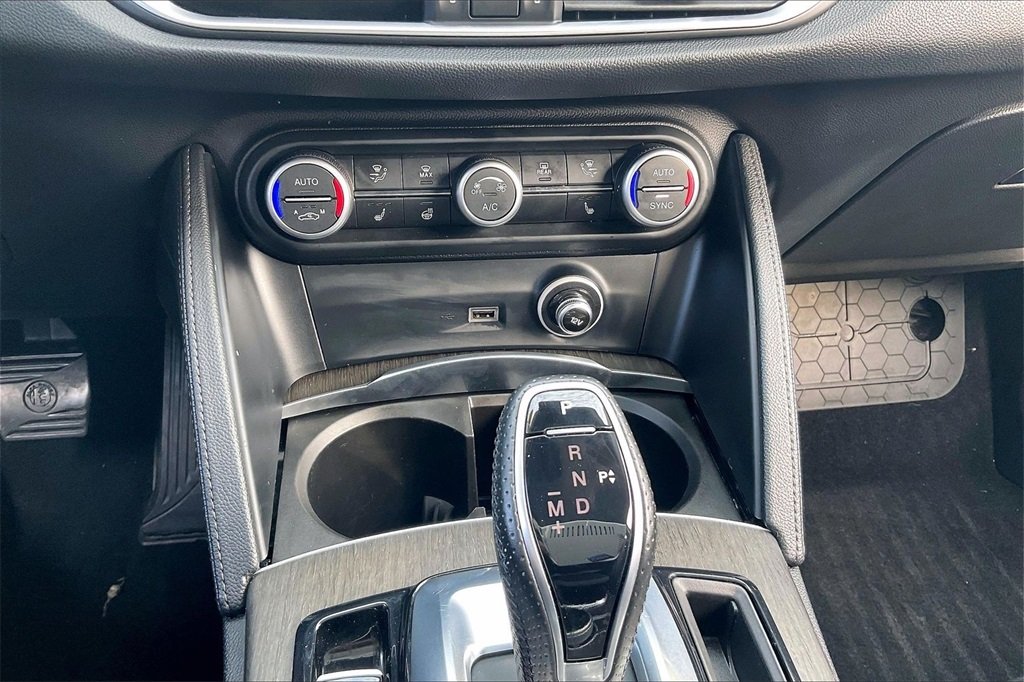 2020 ALFA ROMEO STELVIO - Image 33