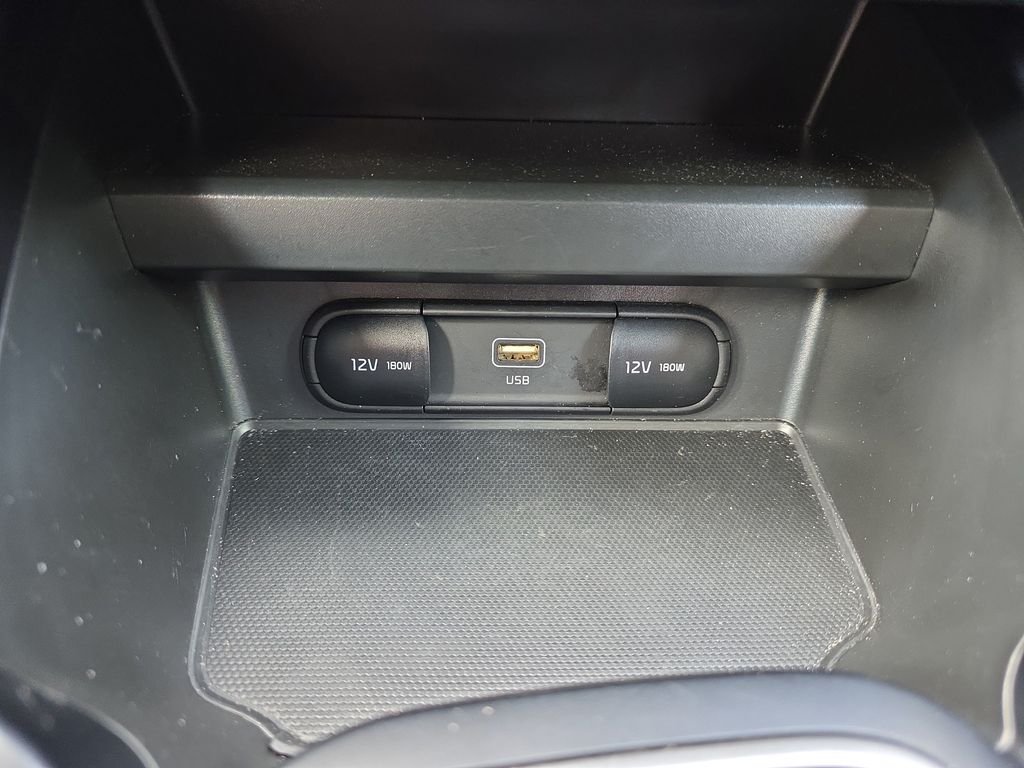 2025 Kia Soul LX - Photo 28